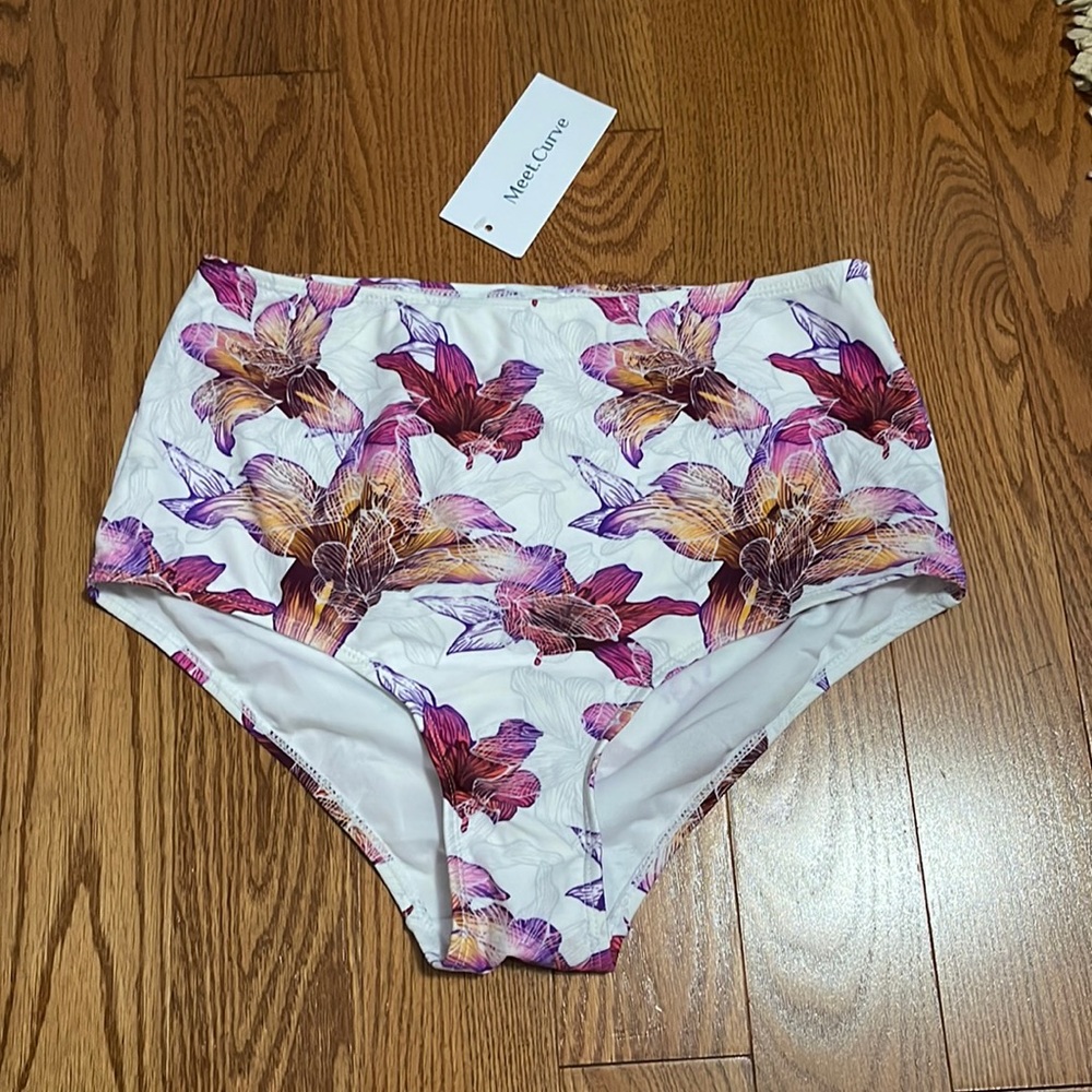 Meet.curve Floral Print High Waister Swim Bottoms